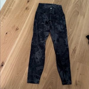 Lululemon High-Rise Align Diamond Dye Pitch Grey Graphite Legging (25 length)